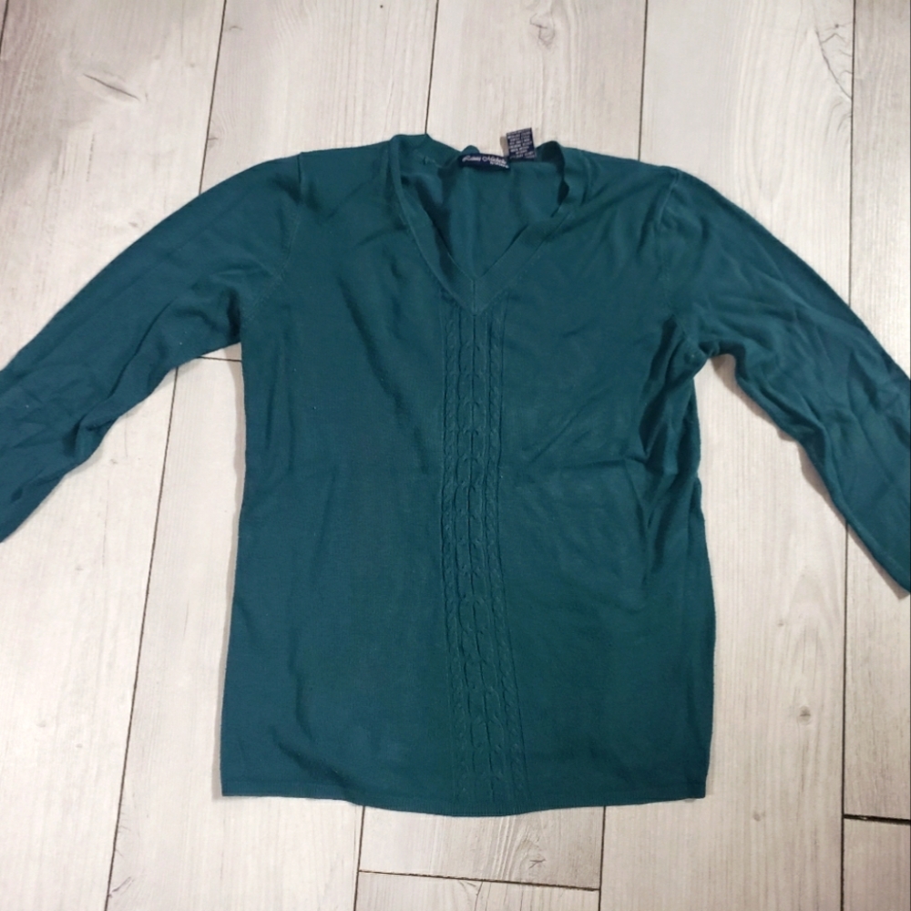 Laura Michelle Green v neck three quarter sleeve sweater sz Medium rayon blend